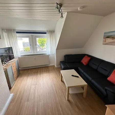 Petersen Apartment *
